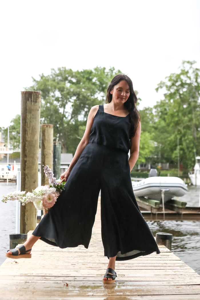 The Katie Crop- Black
